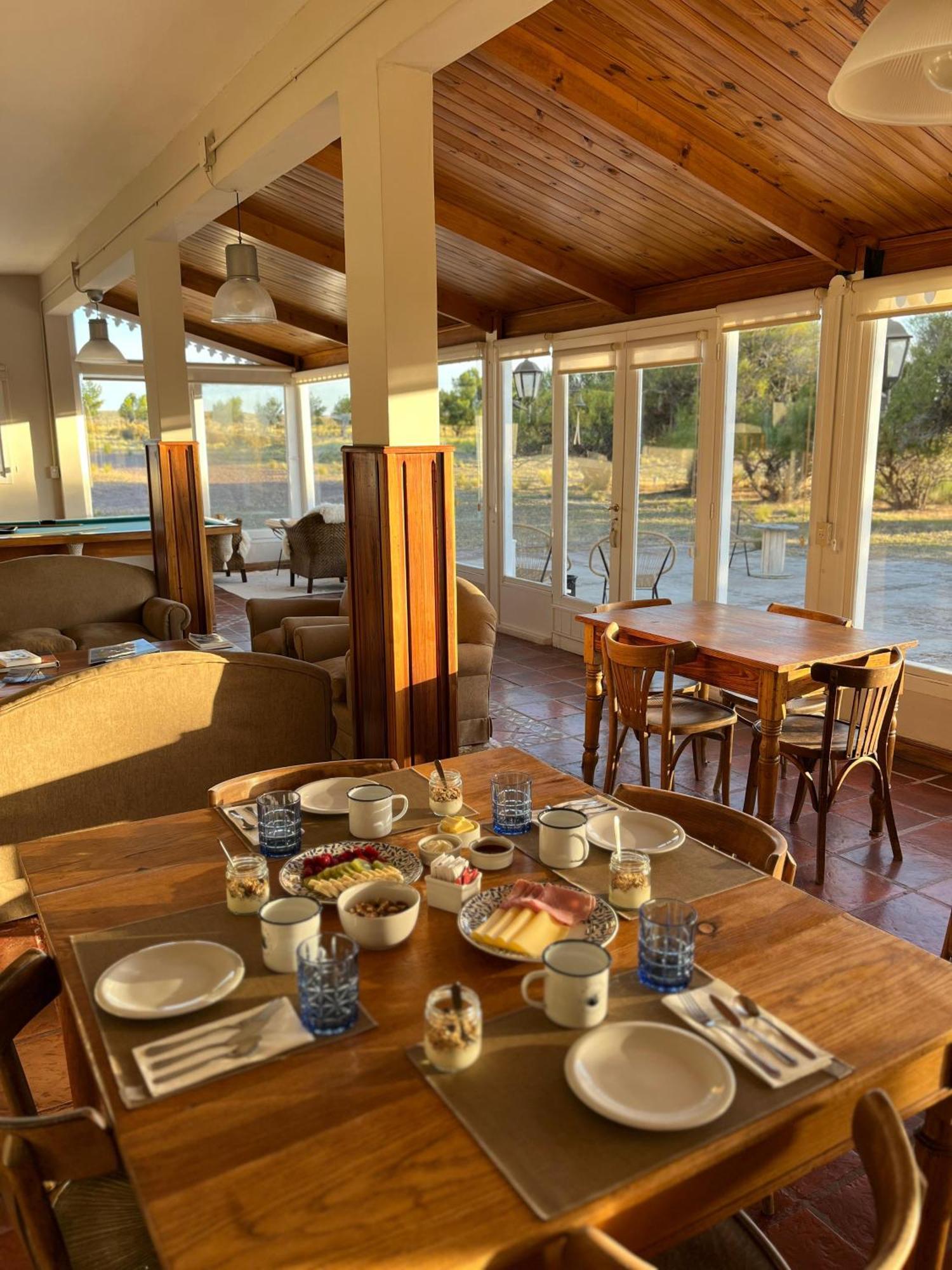 La Elvira Natural Lodge Nature & Wildlife Experience In Peninsula Valdes Punta Delgada Exterior photo